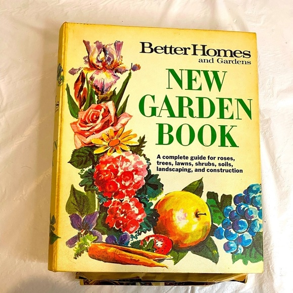 Better Homes And Gardens Other - Better Homes and Gardens - New Garden Book - 5 Ring Binder - 1st Printing - 1968